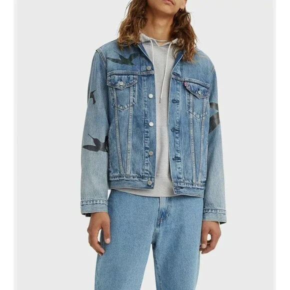 New Vintage Levi's Denim Blue Trucker Work Button Up Jean Jacket Songbird Size M